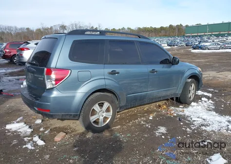 2010 Subaru Forester 2.5X z USA, uszkodzony, nr VIN JF2SH6BC3AH917014
